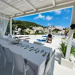 Tritone - Immobilevante Πανσιόν 4*