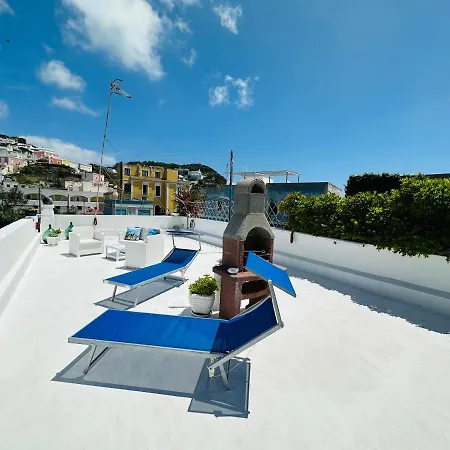 Tritone - Immobilevante 3*